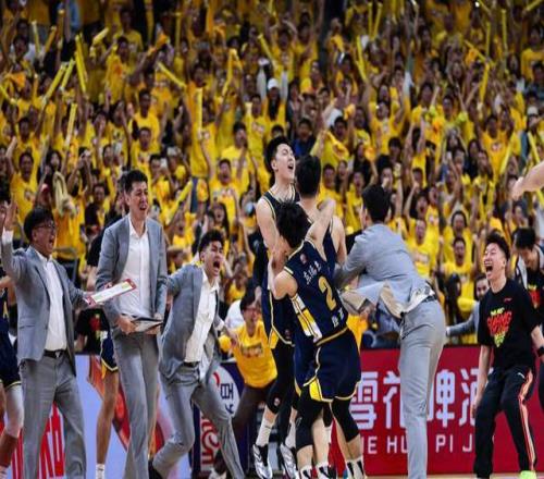 廣東絕殺收獲三大奇兵！王牌后衛(wèi)砍23+6重返巔峰，兩鋒線完成救贖