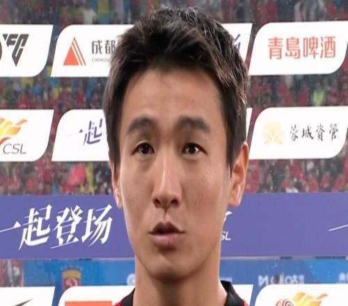 韦世豪：战胜河南不是很重要，我们这个赛季要一直赢下去