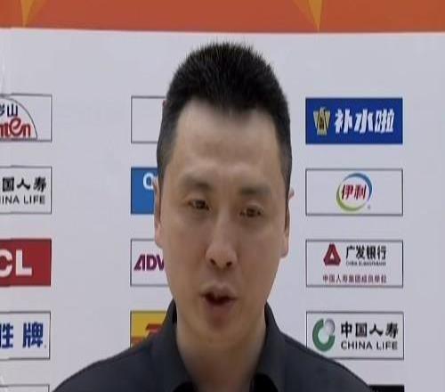 挺進(jìn)四強(qiáng)，盧偉：贏球靠凝聚力和執(zhí)行力，大家的思想非常集中