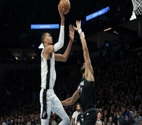 比肩四大傳奇中鋒，文班39分15板5帽成為NBA季后賽歷史第五人