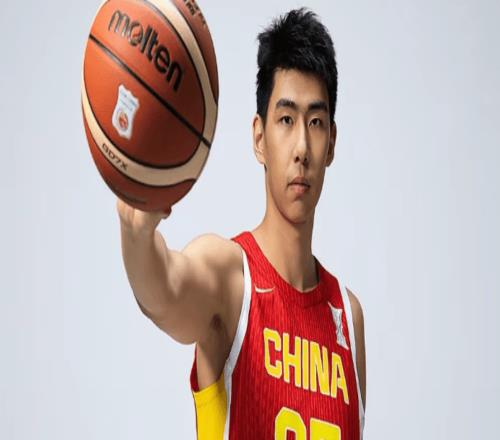 喜訊！徐昕收到馬刺試訓(xùn)邀請(qǐng)函想給文班亞馬尋找替補(bǔ)內(nèi)線