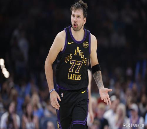 21世紀(jì)以來(lái)NBA季后賽場(chǎng)均得分前十排名，科比第四，庫(kù)里第九