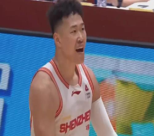 太牛了！恭喜中國(guó)男籃！頭號(hào)核心兩戰(zhàn)29中19