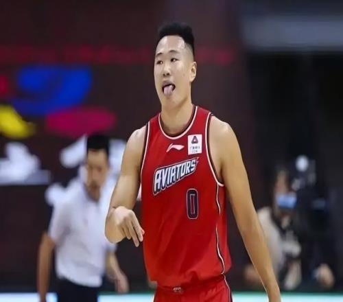 CBA季后賽深圳男籃兩勝浙江晉級(jí)四強(qiáng)