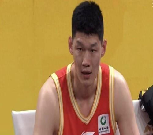 胡金秋17分11板廣廈戰(zhàn)勝山西，迪亞洛16分成也蕭何敗也蕭何