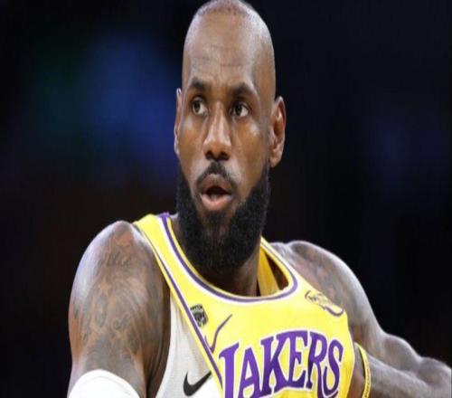 曝詹姆斯下賽季繼續(xù)征戰(zhàn)NBA！不確定留在湖人爭冠實(shí)力成第一考量