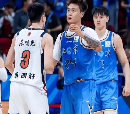 隨著廣東慘敗15分，CBA季后賽最新排名出爐！北京晉級四強(qiáng)