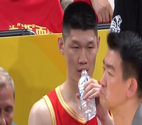 胡金秋受傷虛驚一場(chǎng)！廣廈大勝山西：2比1進(jìn)半決賽
