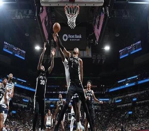 NBA季后賽馬刺贏下天王山，文班亞馬盡顯籃球天賦