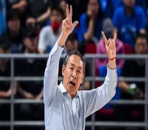 廣東被北京隊(duì)淘汰后，看許利民怎么說(shuō)的，杜鋒舊事重提，差距明顯