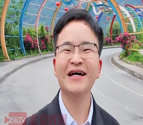 被姚明抱著上奧運(yùn)的抗震小英雄，曾發(fā)誓考上清華，18年后成了這樣