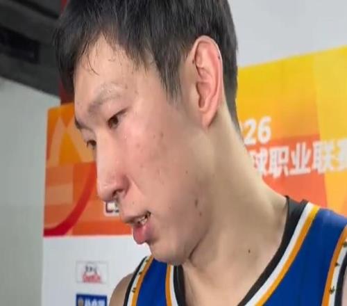 北京晉級更衣室采訪！翟曉川曝全隊群策群力，周琦展高球商！