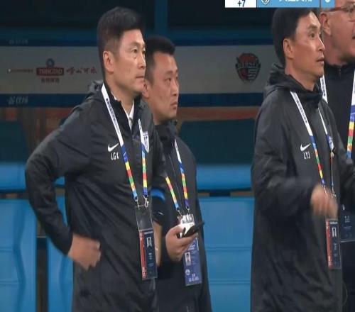 大連支楞！李國(guó)旭堅(jiān)持進(jìn)攻足球洋助教該起作用了黃博文拒8連平