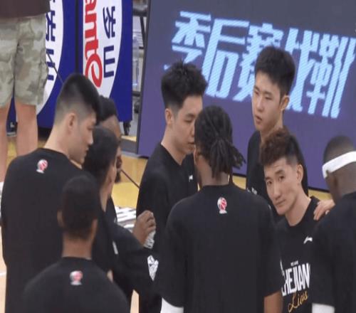 破案！迪亞洛撞傷胡金秋原因找到，王仕鵬怒批，閆軍自信判罰