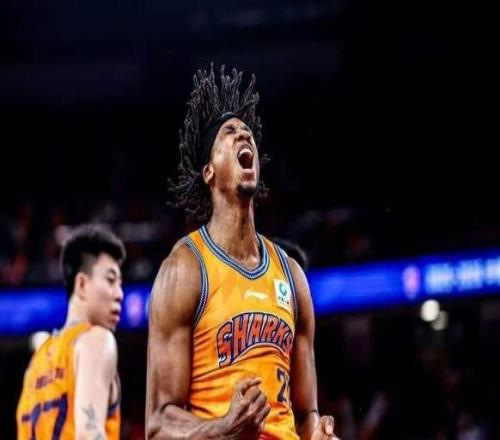上海男籃5分險勝！半決賽開門紅，張鎮(zhèn)麟爆發(fā)，洛夫頓18分