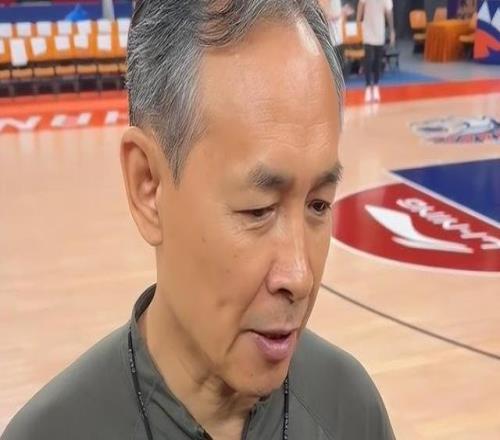 許利民：上海25連勝不是平白無故今晚在強(qiáng)大的對(duì)手前敢于超越自我