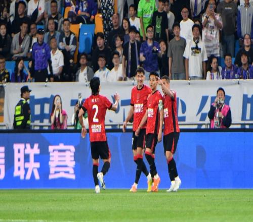 恭喜！蓉城提前3輪鎖定中超半程冠軍第5次逆轉(zhuǎn)+連場(chǎng)復(fù)仇兩大苦主