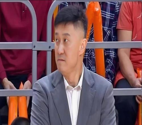 打臉！杜鋒：沒遺憾廣東隊(duì)官方：有遺憾！這么不給杜指導(dǎo)面子