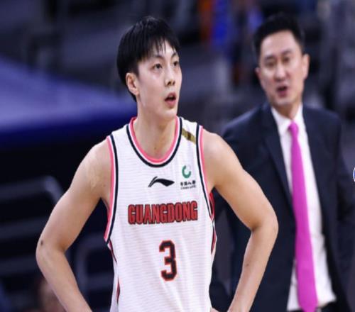 廣東隊(duì)4名球員入選男籃短訓(xùn)營(yíng)，徐杰、徐昕推遲海外特訓(xùn)計(jì)劃