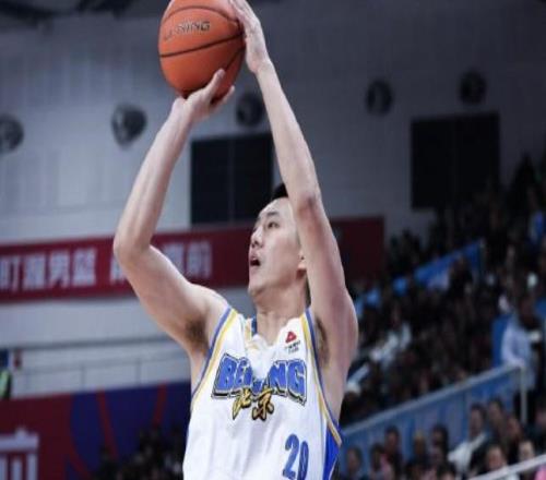 翟曉川：G2要在防守端更加努力，限制古德溫要靠全隊(duì)合作