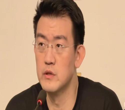 王博：比賽給我們提了醒，如何限制深圳快攻和三分是下場(chǎng)的課題