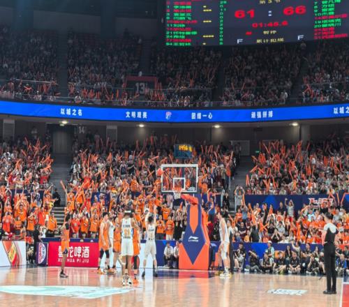 CBA：北京客勝上海追平總比分，周琦11分10板+陳盈俊26分