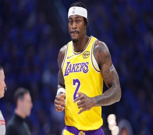嘲諷，狄龍布魯克斯稱湖人隊(duì)范德比爾特為“愚蠢的NBA球員”