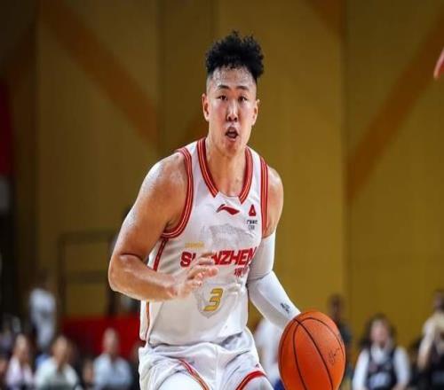 MVP就这水平贺希宁11中3太拉胯了，郑永刚发声，媒体人一针见血