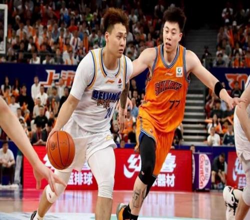 狂勝47分太狠了！北京對上海痛下殺手：靠1點(diǎn)將大鯊魚打回原形