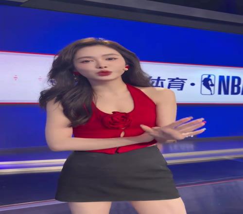 美娜：兰德尔戈贝尔把詹姆斯东契奇打没了相当炸裂无话可说