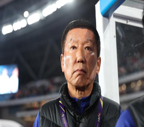 鲁媒：泰山无奈的是改变和面对的勇气崔康熙已经彻底“失控”