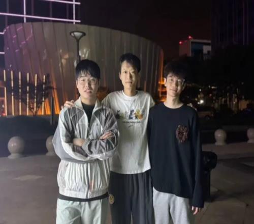 他真的太爱！老队友Beishang砍下复出首胜，Shanks发长文"阴阳"