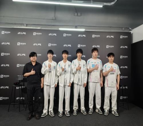 BLG赛后群访Bin：现在队伍玩的更好一些状态也比之前好一些