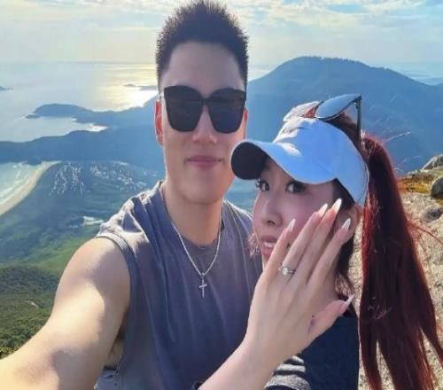 恭喜！李弘权向女友求婚成功：人生新篇章未婚夫状态