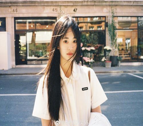 JKL女友吴55晒照：我拍胶片