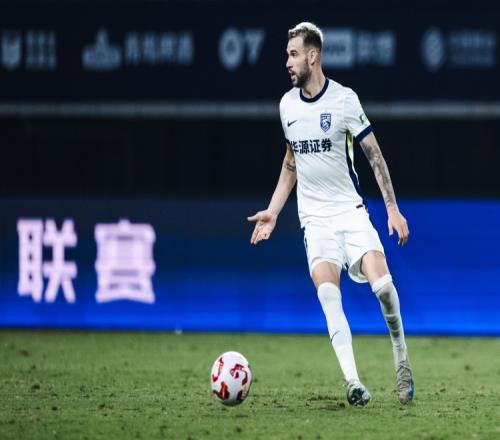 湖北媒体：三镇引入两名助教辅佐邓卓翔图多列今晚将复出