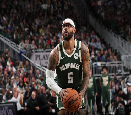 成也败也！特伦特8记三分轰33+5+5断加时4记三分但连续关键失误
