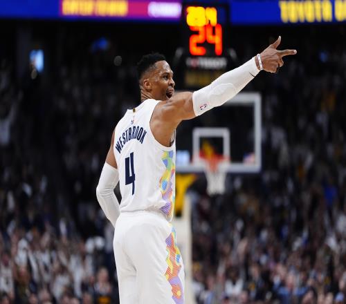 威少NBA生涯第750场20+控卫球员第三人比肩库里和大O