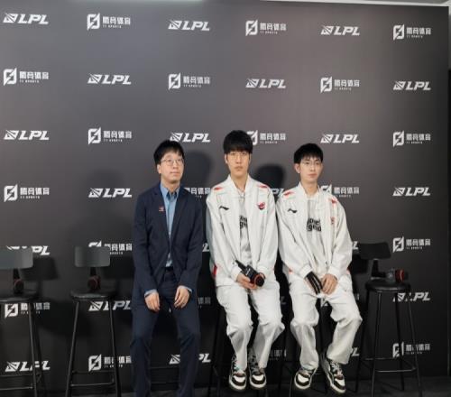 AL赛后群访教练：今天的失利暴露了一些问题幸好是常规赛能调整
