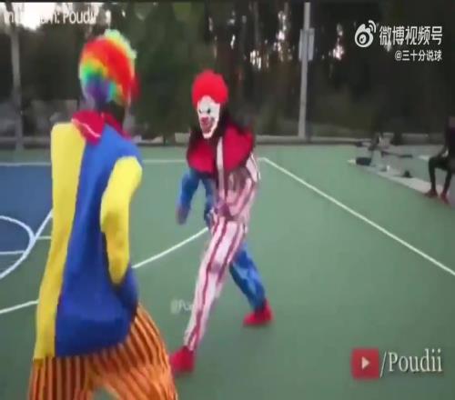 两个MVP今天都拉了！美媒调侃：今天的约基奇vs亚历山大