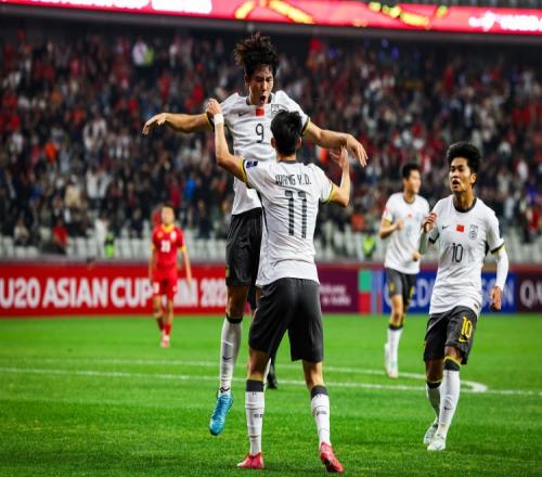 U20三杰！刘诚宇连场进球，王钰栋11场7球，蒯纪闻1v2人球分过