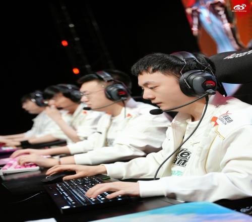 乐善好施这一块！WBG先后帮四支队伍终结连败