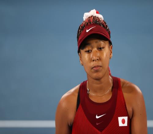大坂直美逆转击败布兹科娃，连续两年杀入WTA1000罗马站16强