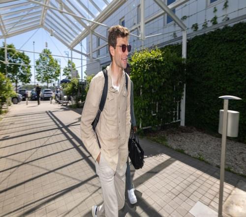等不及了！图片报：穆勒诺伊尔凯恩带队度假，埃贝尔曾叫停旅行