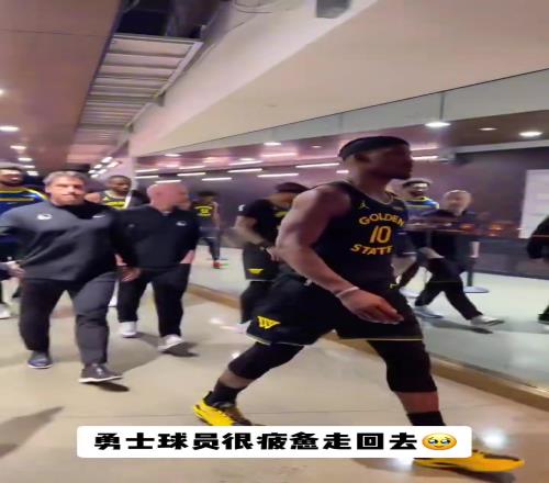还能杀回来吗勇士众将落寞走回更衣室巴特勒连连摇头
