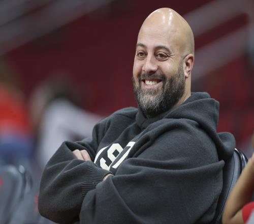 斯通：NBA现在没有非卖品我们珍视我们所拥有的球员和选秀资产