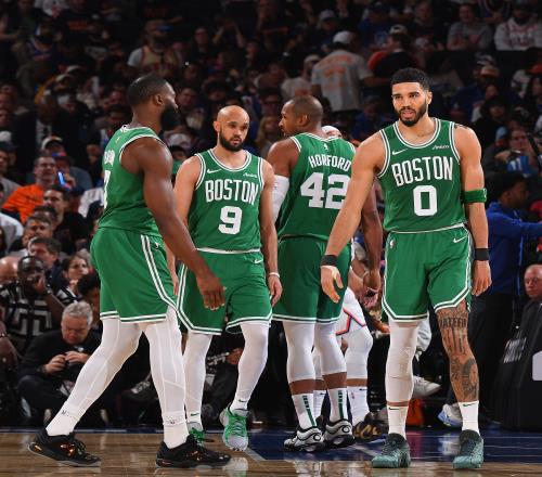 上一次还是宇宙勇！NBA过去连续7年的总冠军皆未能成功卫冕