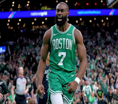 杰伦布朗季后赛生涯总得分超越加内特上升至NBA历史第42位