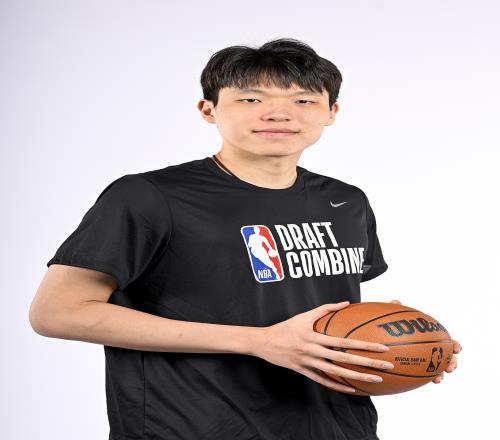 鲍仁君：杨瀚森是易建联之后冲击NBA的最好中国球员不要捧杀