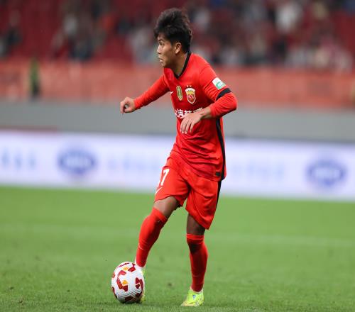 沪媒称赞蒯纪闻：海港和国家队未来的10号位，这位小将更有特点
